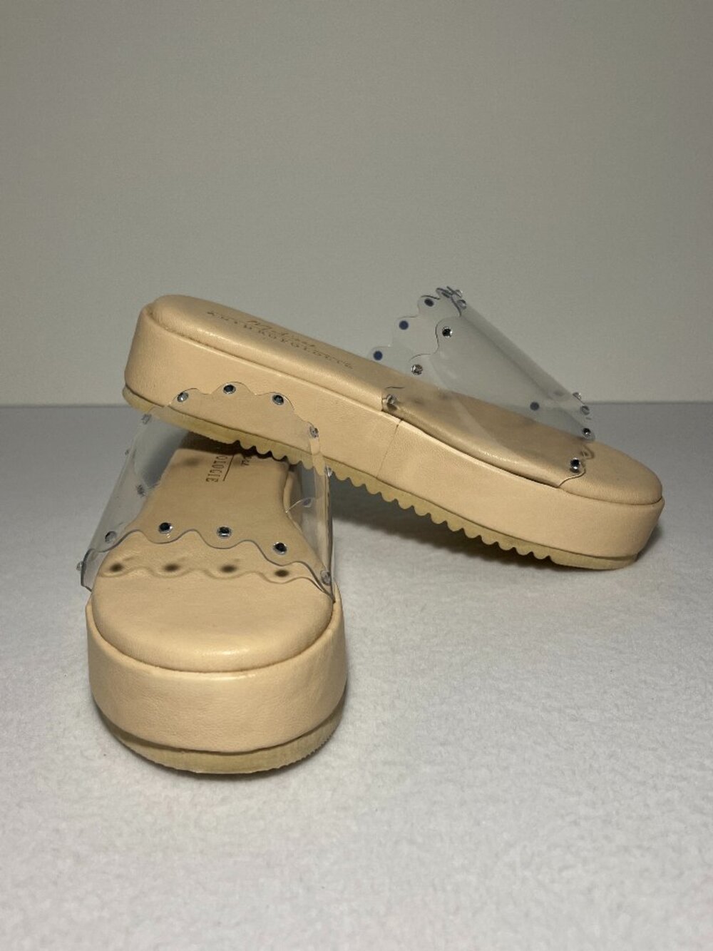 Anthropologie Women’s 7 Beige Beach By Matisse Jelly Platform Sandals with Studd